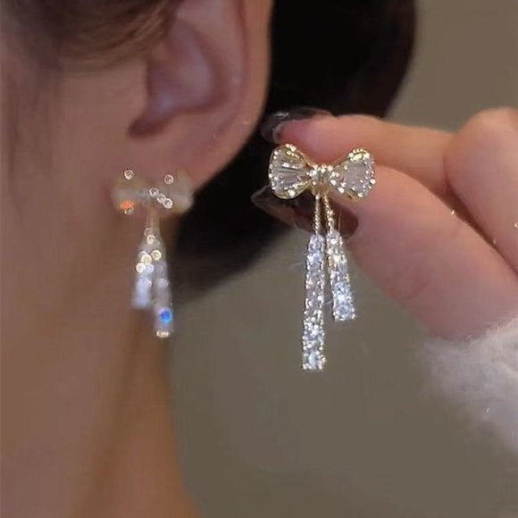 Crystal Bow Silver Earrings- Gift Wrap, Present, Cute Women's Jewelry, Christmas - Picture 1 of 7